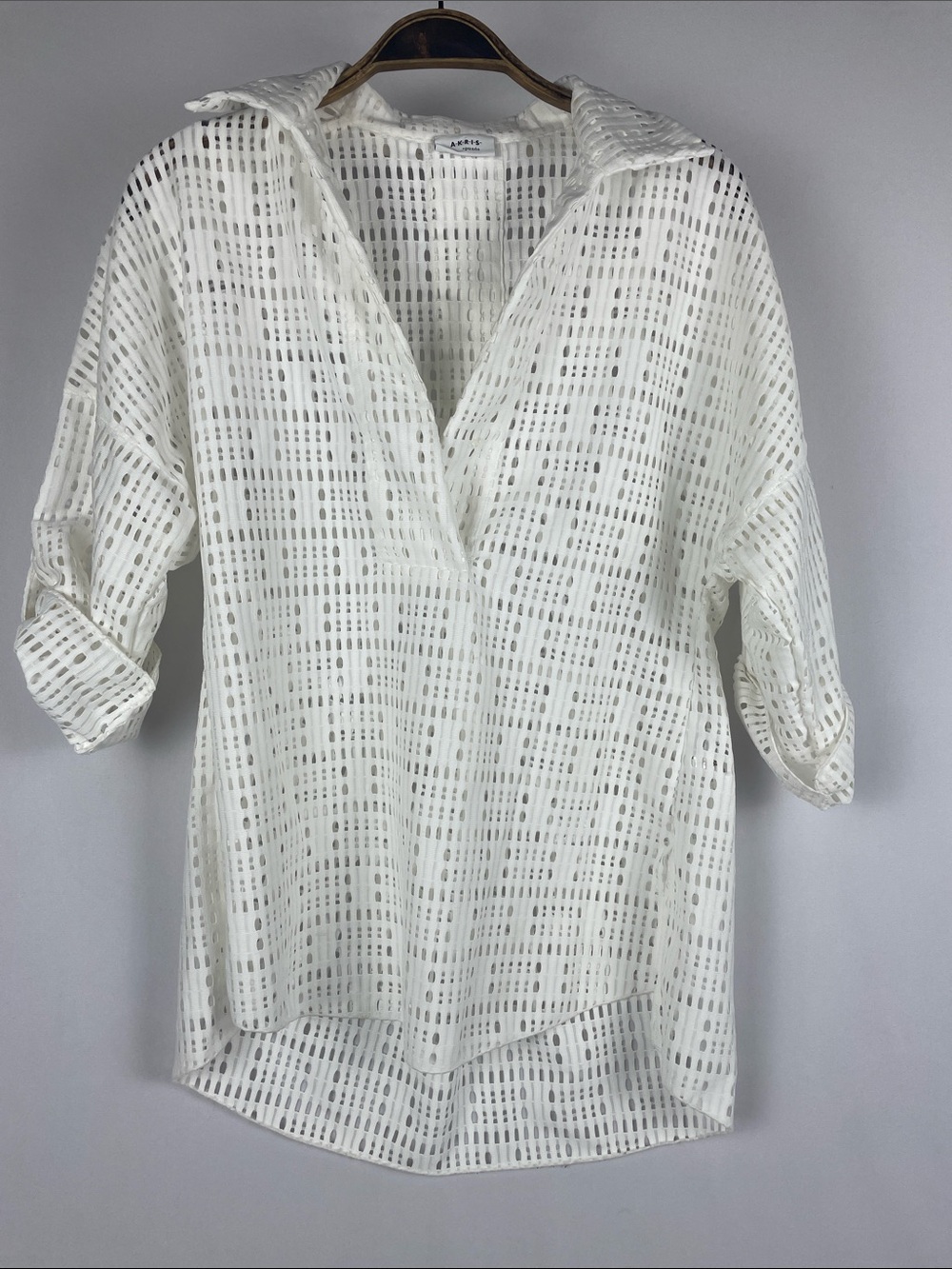 Akris Punto White Eyelet V-Neck Tunic